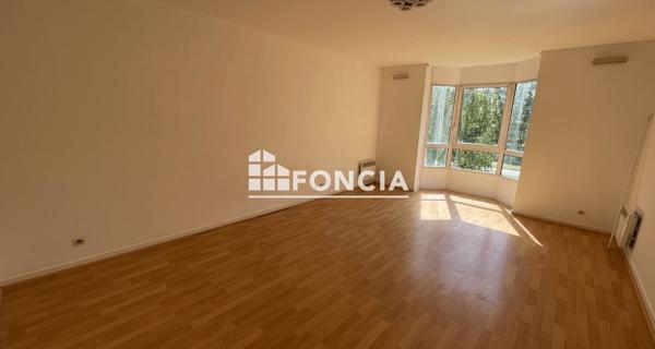 Location Appartement 2 pièces 44.14 m² - ÉLancourt 78990