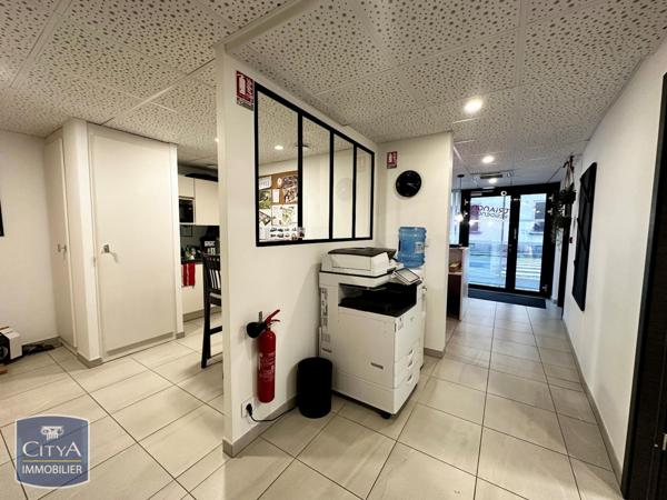 Local commercial à louer 86.8m²