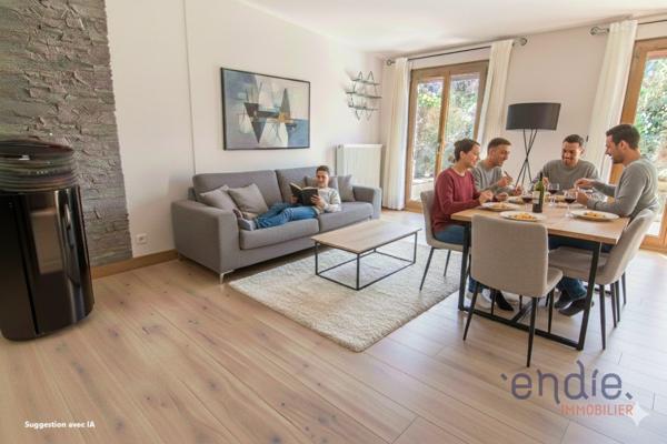 Au bord de l'Ouche, maison mitoyenne avec garage et joli jardin