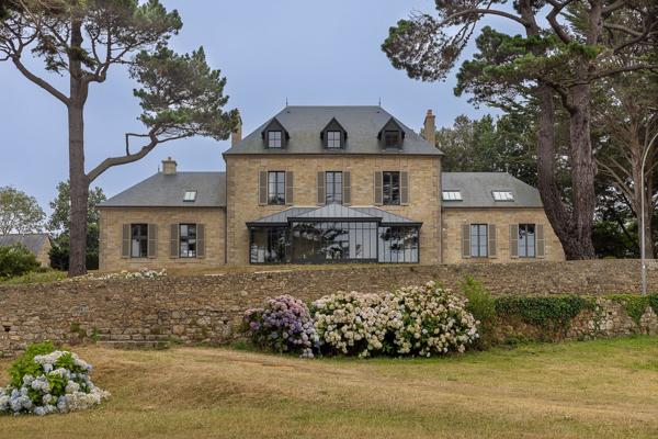 Vente Villa de luxe Penvénan 16 Pièces 519 m²