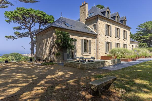 Vente Villa de luxe Penvénan 16 Pièces 519 m²