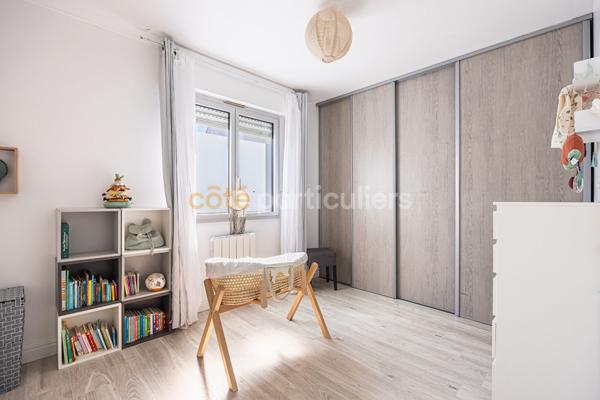 Vente
                Appartement66,32 m² - 3 Pièces -
                    ST HERBLAIN (44800)