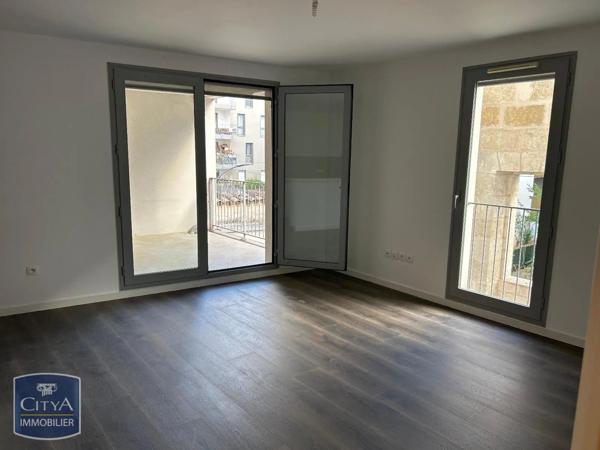 Appartement à louer 3 pièces 67.5m² Bordeaux (33300)