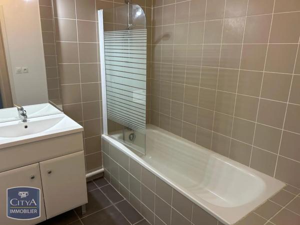 Appartement à louer 3 pièces 67.5m² Bordeaux (33300)