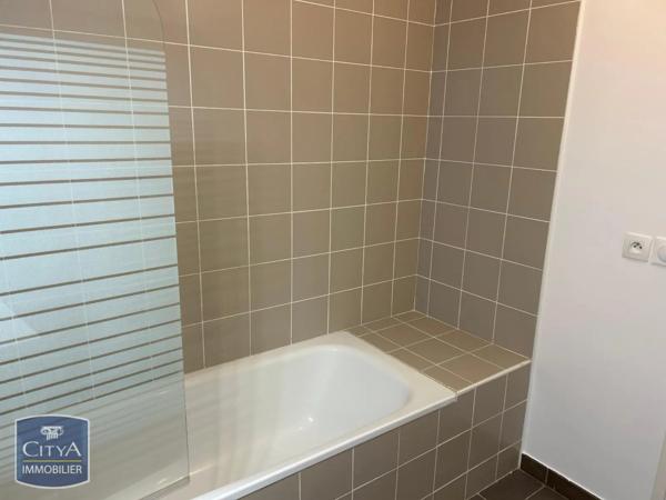 Appartement à louer 3 pièces 67.5m² Bordeaux (33300)