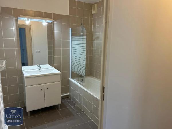 Appartement à louer 3 pièces 67.5m² Bordeaux (33300)