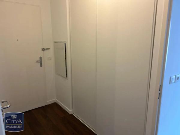 Appartement à louer 3 pièces 67.5m² Bordeaux (33300)