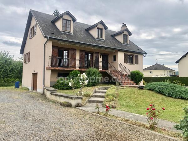 Maison individuelle – Vie de plain-pied – 5 chambres possibles – Sous-sol complet – Terrain clos de 1 000 m² – Mouzon (proche Belgique)