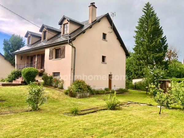 Maison individuelle – Vie de plain-pied – 5 chambres possibles – Sous-sol complet – Terrain clos de 1 000 m² – Mouzon (proche Belgique)