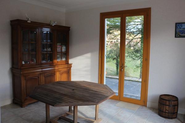 Vente Maison 13 pièces 400 m2 à Saint-Jean-d'Aigues-Vives