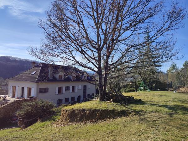 Vente Maison 13 pièces 400 m2 à Saint-Jean-d'Aigues-Vives