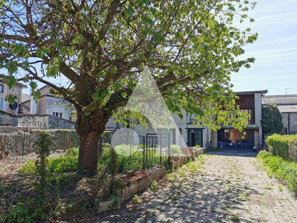 Immeuble 9 pièces 365 m2