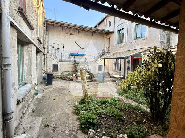 Immeuble 9 pièces 365 m2