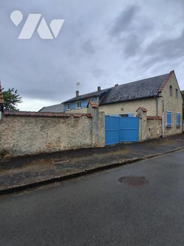 Commune de Fonsomme : longère rénovée - 3 ch et dépendance aménagée en studio - jardin
