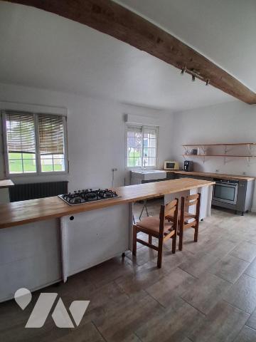 Commune de Fonsomme : longère rénovée - 3 ch et dépendance aménagée en studio - jardin