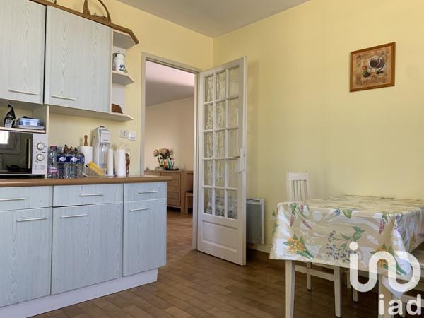 Maison traditionnelle 4 pièces de 90 m² à Breuillet (17920)