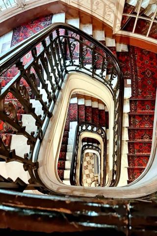 MAGNIFIQUE APPARTEMENT BOURGEOIS RUE DE COURCELLES / AVENUE DE WAGRAM