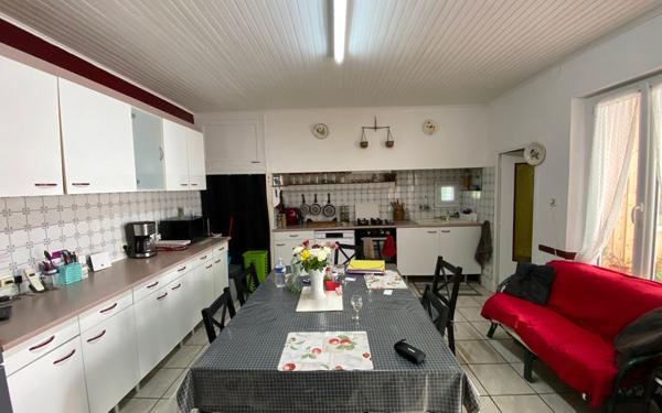 Maison à vendre    4 pièces •  Castelsarrasin