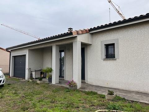 31410: LAVERNOSE LACASSE: Maison T4 à louer