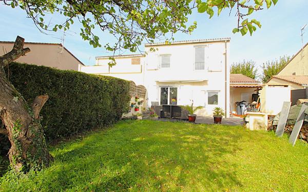 Maison à vendre    5 pièces •  Persan