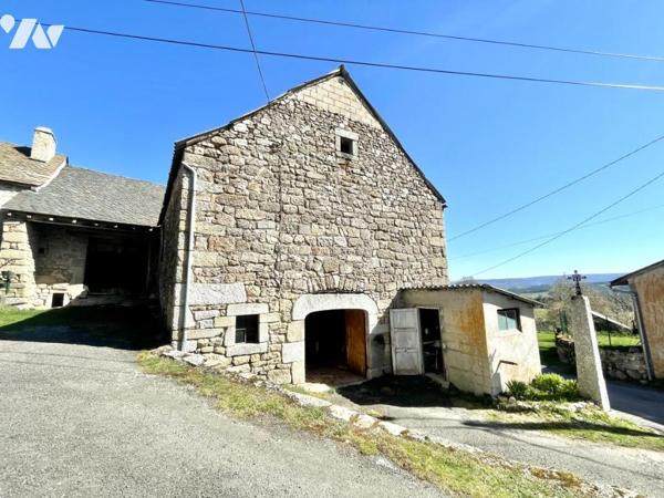 A VENDRE CORPS DE FERME SECTEUR RIMEIZE