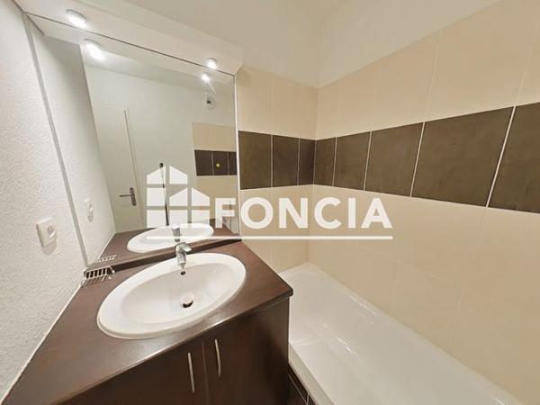 Location Appartement 2 pièces 42.04 m² - 101 AVE GASTON MONERVILLE Pradines 46090