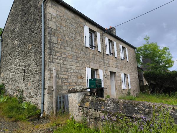 Jolie maison en pierre à rénover