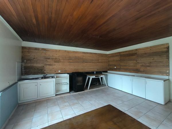 Jolie maison en pierre à rénover