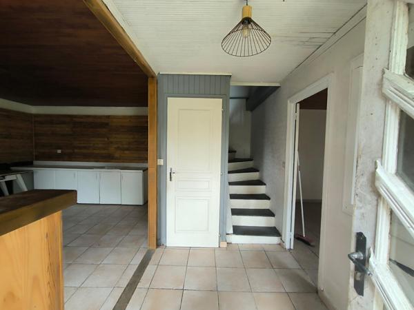 Jolie maison en pierre à rénover