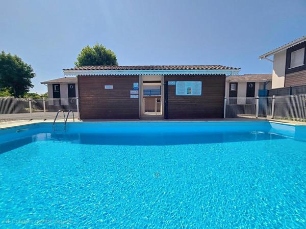 T2 au calme avec piscine et place de stationnement