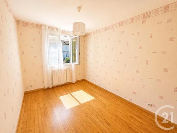 Maison à vendre  4 pièces - 81,41 m 2   CHAMBLY  - 60