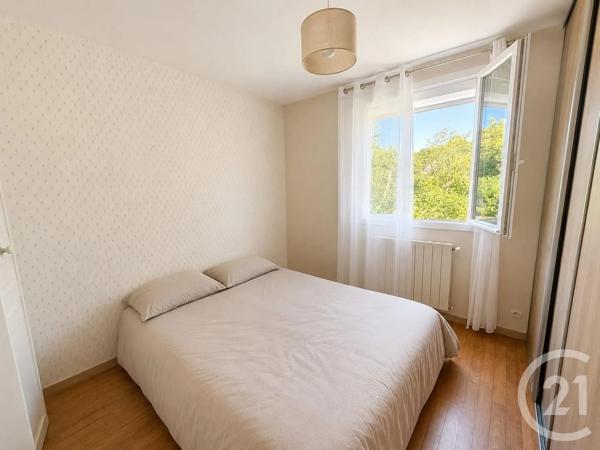 Maison à vendre  4 pièces - 81,41 m 2   CHAMBLY  - 60