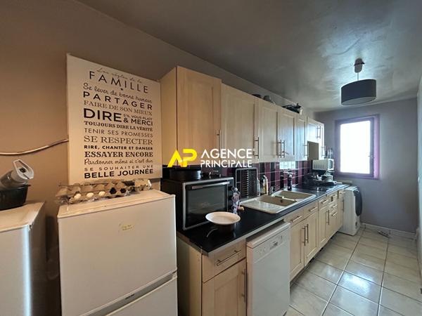 Bezons, Appartement 6 pièces, 5 chambres de 95 m² €273 000 ** - Référence 4422