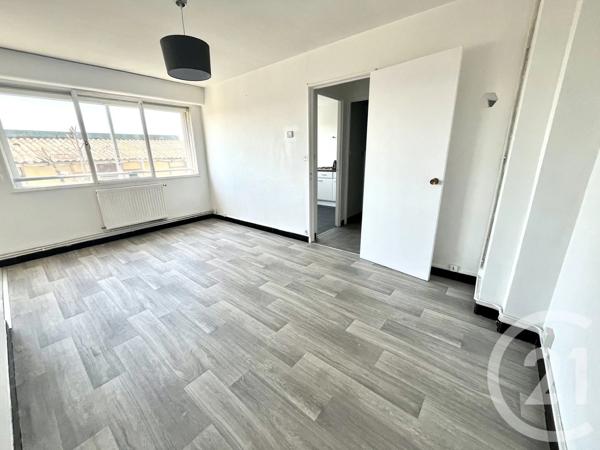 Immeuble à vendre  475 m 2   BOULOGNE SUR MER  - 62