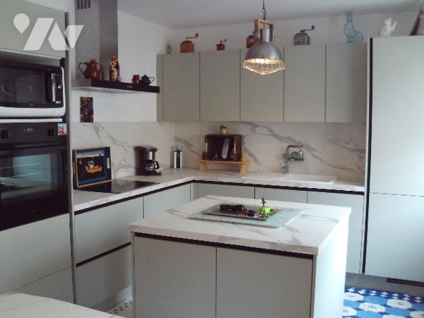 Maison de ville 131m² triplex avec terrasse et sous-sol