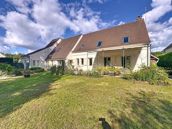 Maison Lamorlaye 9 pièce(s) 210 m2