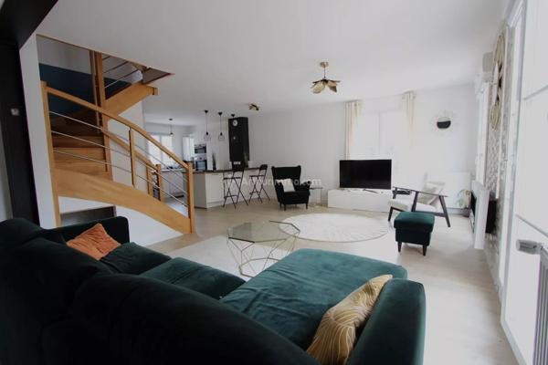 Location Maison 6 pièces 112 m2 à Montévrain