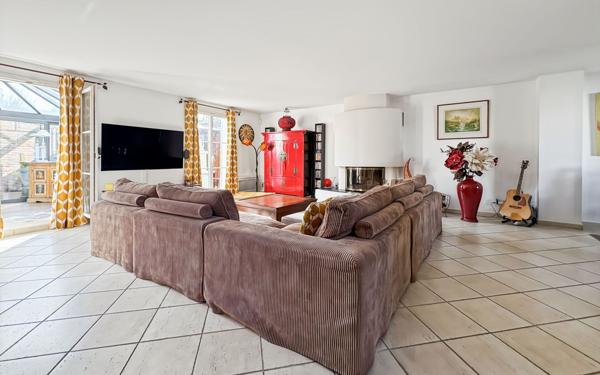 Maison à vendre    9 pièces • 238 m2 Draveil