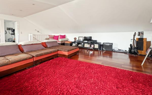 Maison à vendre    9 pièces • 238 m2 Draveil