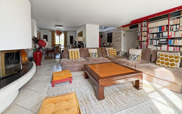 Maison à vendre    9 pièces • 238 m2 Draveil