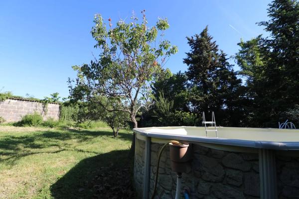TERRAIN CONSTRUCTIBLE 300m²