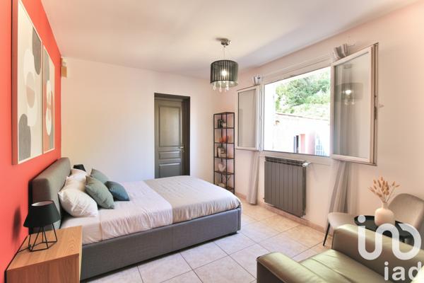 Maison à vendre 6 pièces 129 m² Châteauneuf-le-Rouge