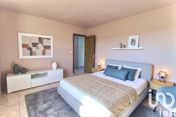 Maison à vendre 6 pièces 129 m² Châteauneuf-le-Rouge