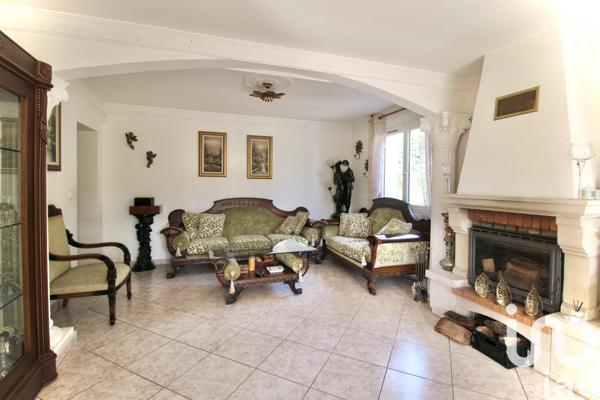 Maison à vendre 6 pièces 129 m² Châteauneuf-le-Rouge