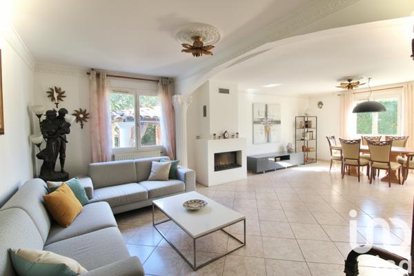 Maison à vendre 6 pièces 129 m² Châteauneuf-le-Rouge