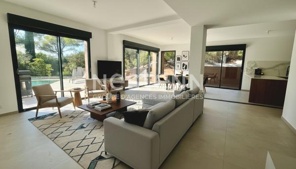 Villa Saint Raphael 5 pièce(s) 162 m2