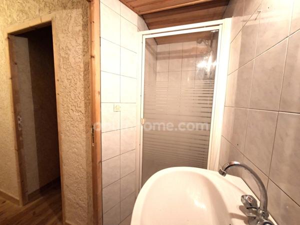 Appartement à vendre 3 pièces SEYNE (04)