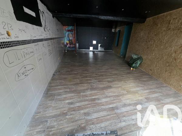 Immeuble à vendre 280 m² Louvres