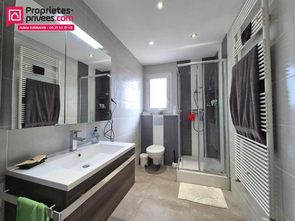 Maison individuelle 4 chambres avec piscine à Collonges (01550)