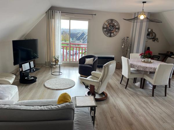 A SAISIR Appartement lumineux 2 chambres grande pièce de vie cuisine ouverte en plein coeur de Pont L'Evêque